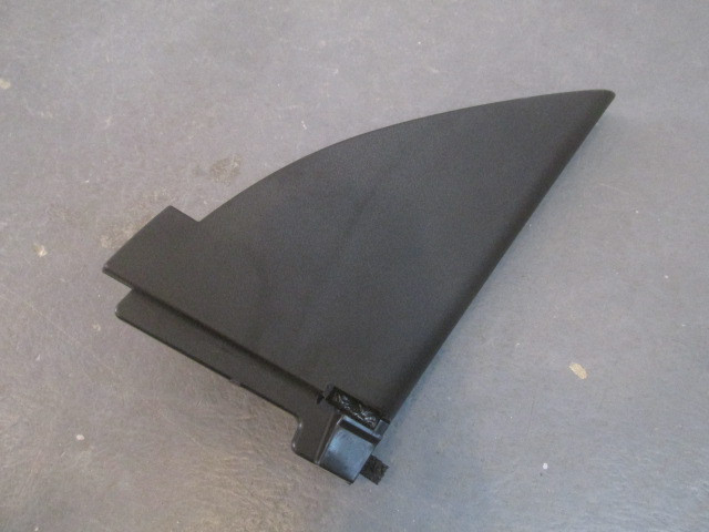 Обшивка двери передней правой Nissan X-Trail (T31) 2007-2014
