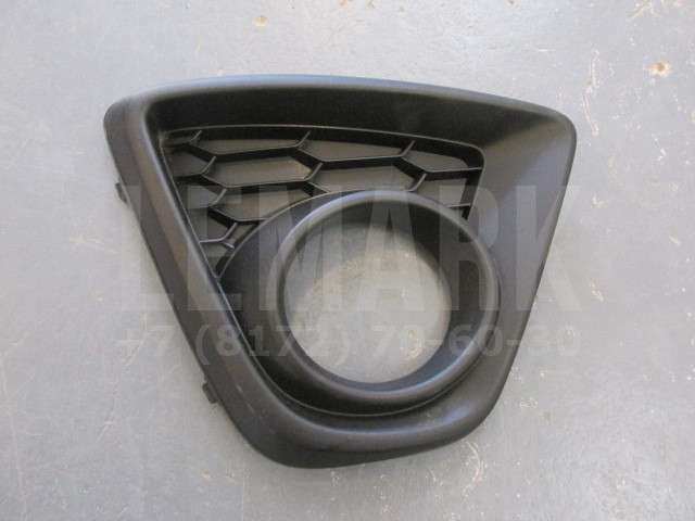 Решетка в бампер правая Mazda CX 5 2012> KD5350C11