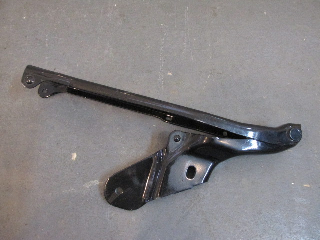 Петля капота левая Audi A8 [4H] 2011-2018