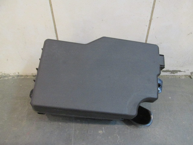 Блок предохранителей Mazda 3 (BL) 2008-2013
