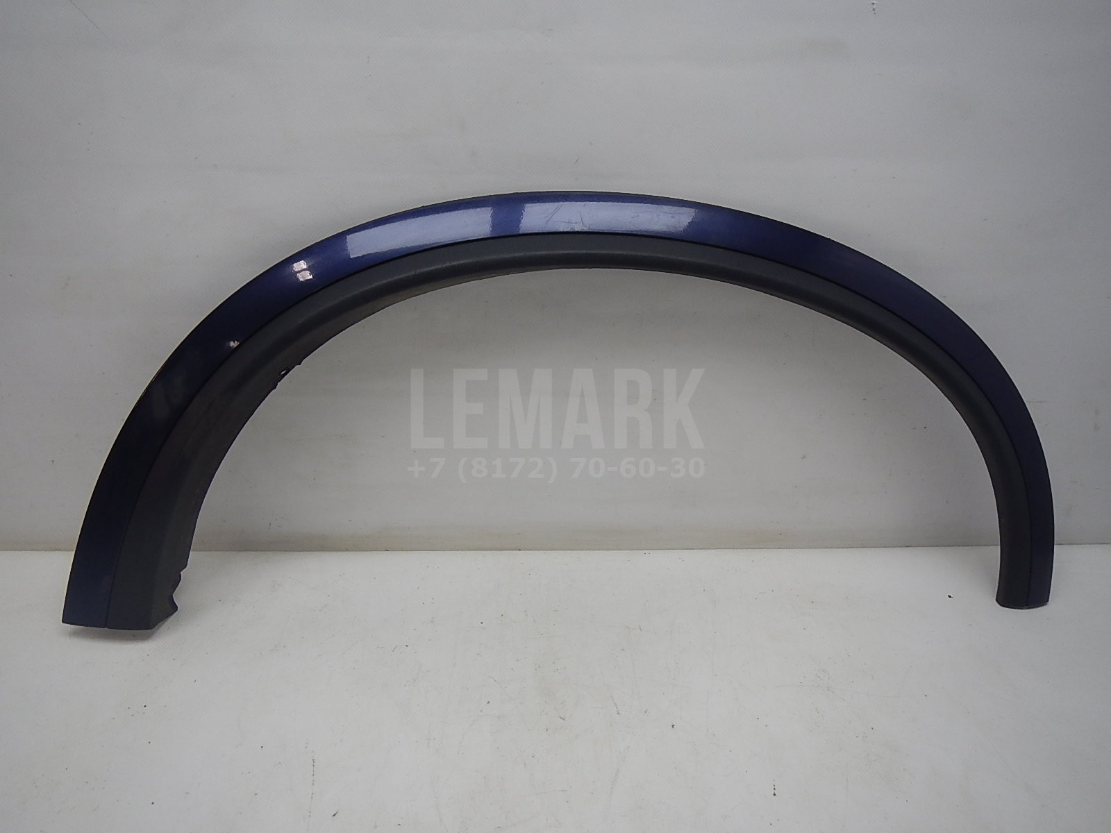 Накладка крыла переднего правого Volvo XC90 2002-2015 30779578