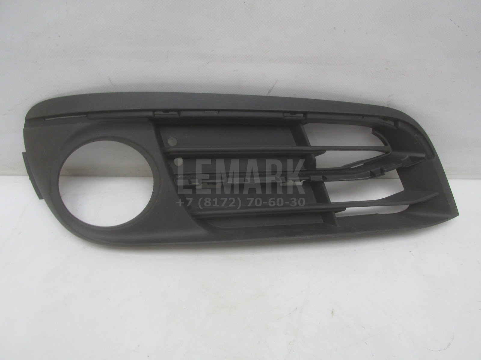 Решетка в бампер правая BMW 5-серия F10/F11 2009> 51117331738