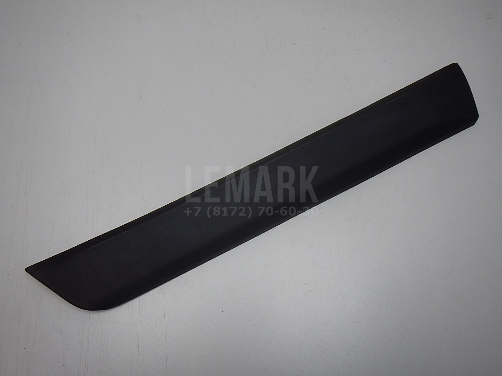 Накладка двери задней правой Volvo XC60 2008-2017 31349598