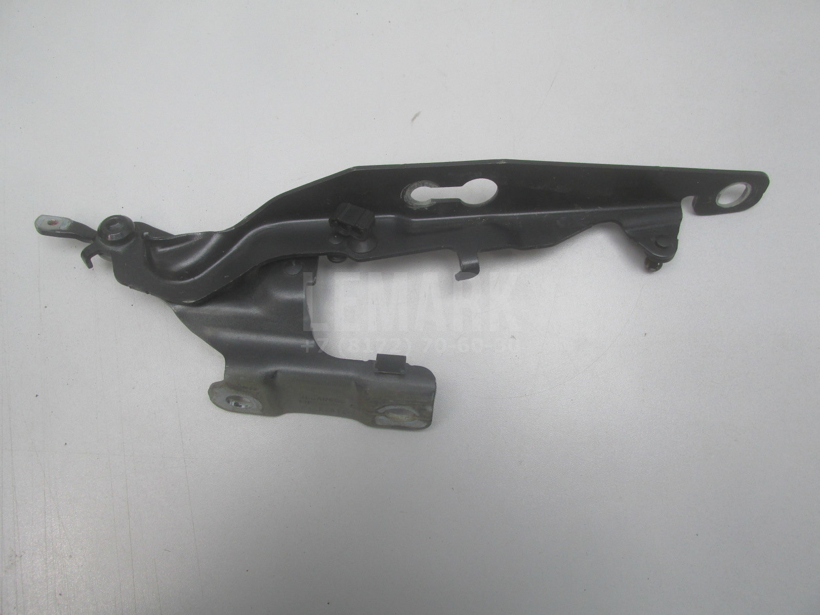 Петля капота левая Volvo XC60 2008-2017 31385814